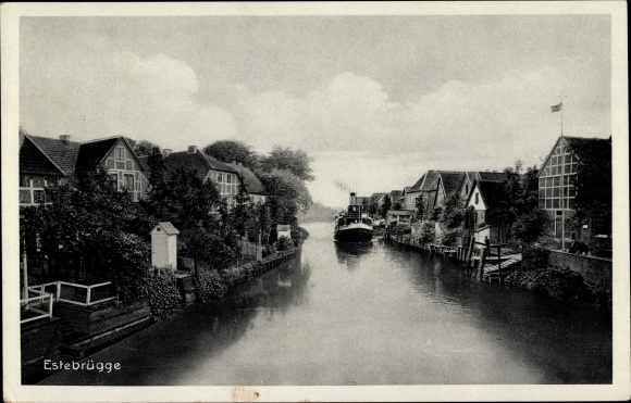 PC Estebrügge Jork in Altenlande, lot on the water, ship