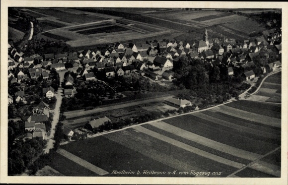 Postcard Nordheim am Neckar, aerial view of Nordheim, many houses, structured fields, church