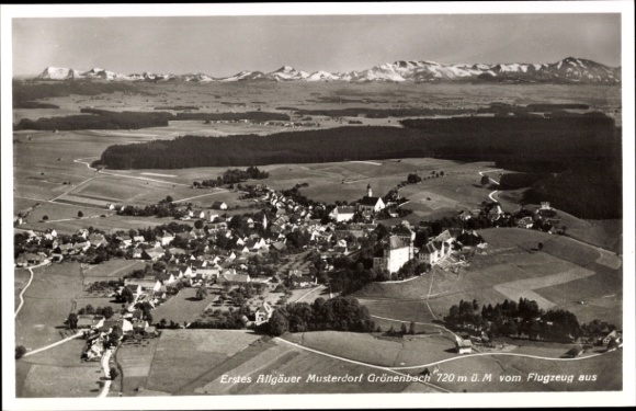 Ak Bad Grönenbach im Allgäu, Luftaufnahme von  Allgäu, Berge im Hintergrund, 