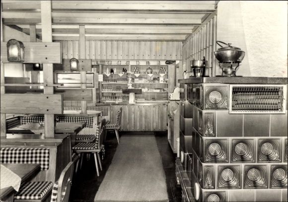 Postcard Sosa Eibenstock in the Ore Mountains, consumer restaurant Köhlerhütte, interior view