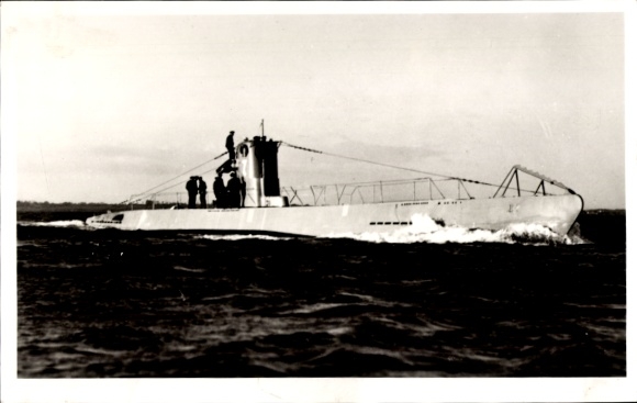 Foto Ak Deutsches U Boot, Seeleute, Kriegsmarine