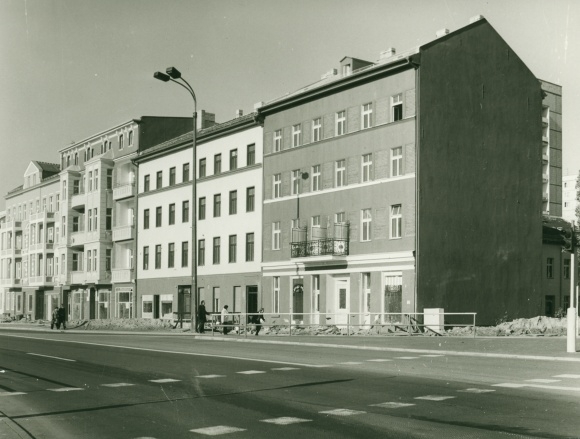 Photo Berlin Lichtenberg Alt Friedrichsfelde, Street of Liberation North 87-99, old buildings
