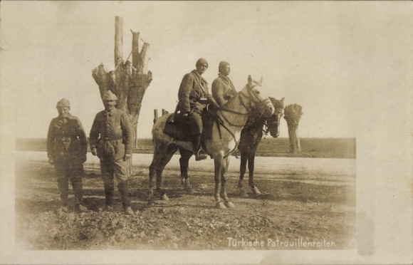 Photo Postcard Turkish patrol riders, soldiers