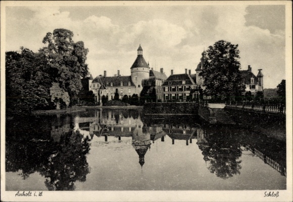 Ak Anholt Isselburg in Westfalen, Schloss  Wasserreflexion, Bäume, Wolken