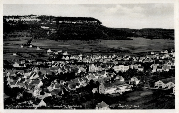 Postcard Spaichingen in Württemberg, aerial view of Dreifaltigkeitsberg, landscape, houses