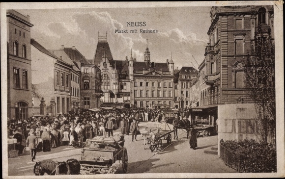 Postcard Neuss am Rhein, market with town hall