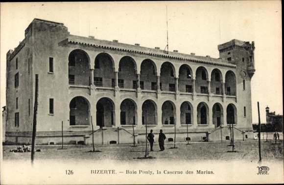 Postcard Bizerte Tunesien, Baie Ponty, the Barracks of the Sailors