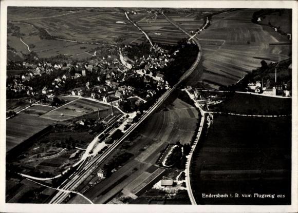 Ak Endersbach Weinstadt in Württemberg, Luftbild, Stadtansicht, Flugzeugfoto, Landschaft, Schwarz