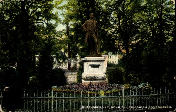 Postcard Rheinsberg in der Mark, monument to Frederick the Great