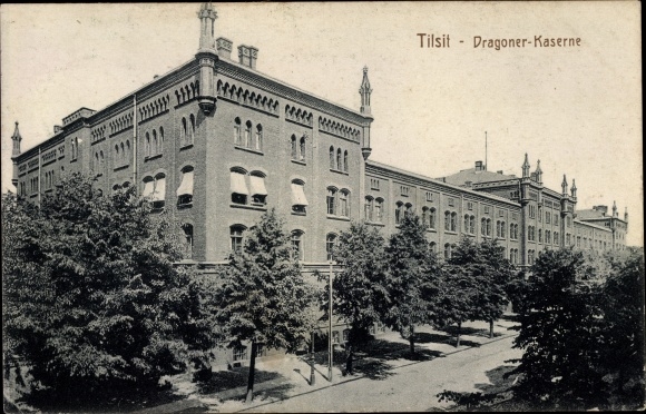 Postcard Sovietsk Tilsit East Prussia, Dragoon barracks
