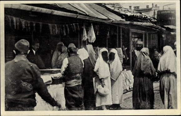Photo Postcard Sarajevo Bosnia Herzegovina, market, Turkish women