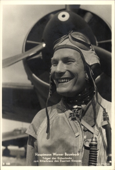 Postcard Knight's Cross Recipient Captain Werner Baumbach, Oak Leaves, Luftwaffe