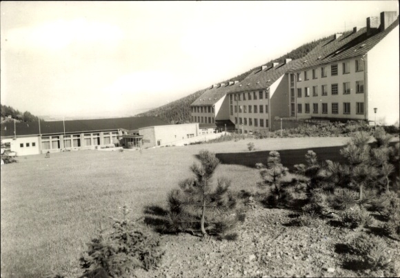Ak Luisenthal im Thüringer Wald, Erholungsheim, Gebäude, Landschaft, Bäume