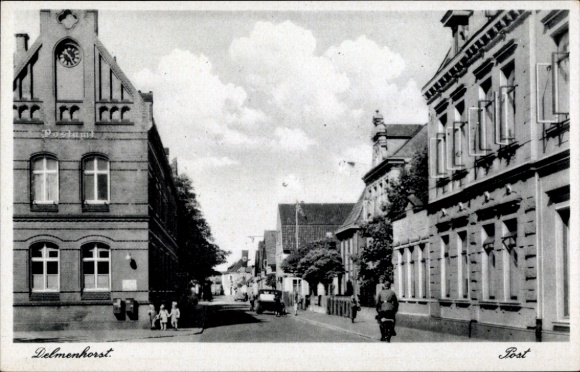 Postcard Delmenhorst in Oldenburg, street section, post office