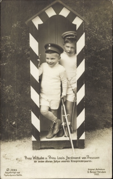 Ak Die ältesten Söhne des Kronprinzenpaares, Prinz Wilhelm, Prinz Louis Ferdinand, PH 2265