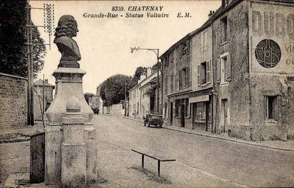 PC Chatenay Hauts-de-Seine, Grande Rue, Statue Voltaire