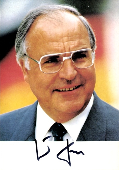 Photo of Federal Chancellor Helmut Kohl, portrait, autograph
