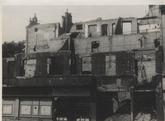 Original photo Berlin Steglitz, Schloßstraße 20, around 1946, approx. 13 x 18 cm