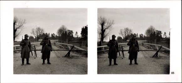Stereo spatial image photo &quot;The soldiers of the Führer in the field&quot; No. 65, German Russ. demarcation line