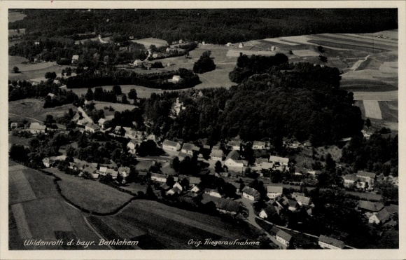 Ak Wildenroth Grafrath Opper-Beieren, luchtfoto van het landelijke landschap, verschillende huizen, bomen
