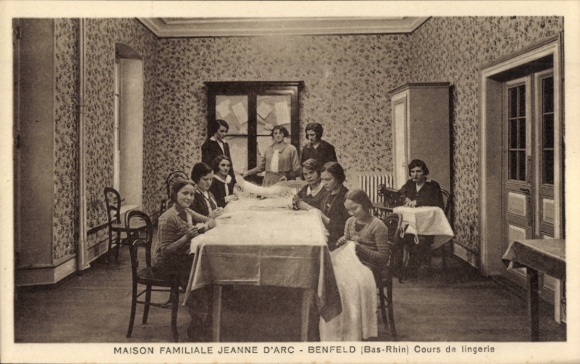 Postcard Benfeld Alsace Bas Rhin, Family House of Joan of Arc, Lingerie Course