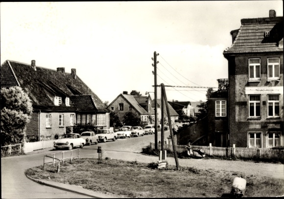 Postcard Börgerende Rethwisch in Mecklenburg Western Pomerania, street section