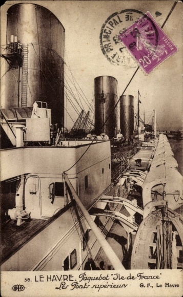Postcard Le Havre Seine Maritime, harbor view with ships, no people can be seen.