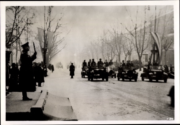 Photo Heinrich Hoffmann, Field Marshal Keitel, military parade in Budapest, January 1942