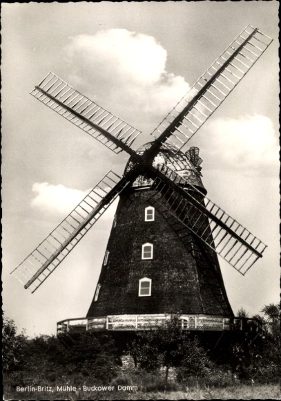 Postcard Berlin Neukölln Britz, Mill Buckower Damm