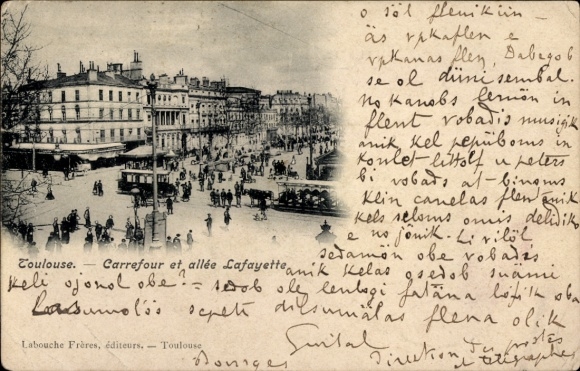 Ak Toulouse Haute Garonne, Straße mit großen Gebäuden, Straßenbahn, lebhafte Szenerie, viele Mens