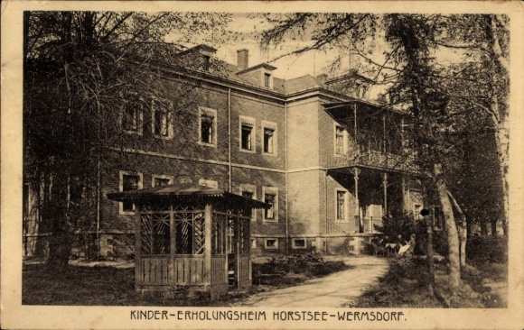 Ak Wermsdorf in Sachsen, Kinder-Erholungsheim,  Gebäude, Garten, Pavillon