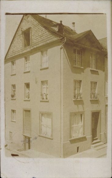 foto Ak Zell an der Mosel, woongebouw