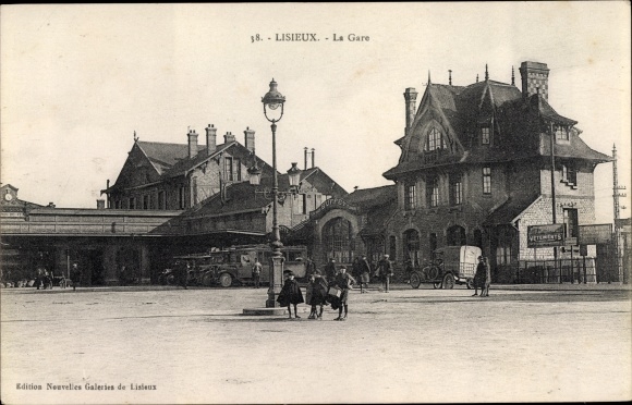Postcard Lisieux Calvados, La Gare, street view