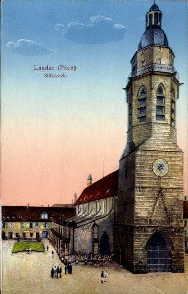 Postcard Landau in der Pfalz, collegiate church, historical buildings, people in the foreground