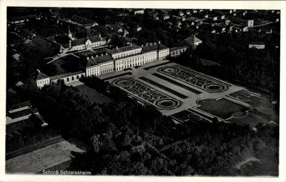Ak Schleißheim in Oberbayern, Fliegeraufnahme, Schloss