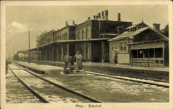 Ak Jelgava Mitau Letland, treinstation, spoorzijde, winter