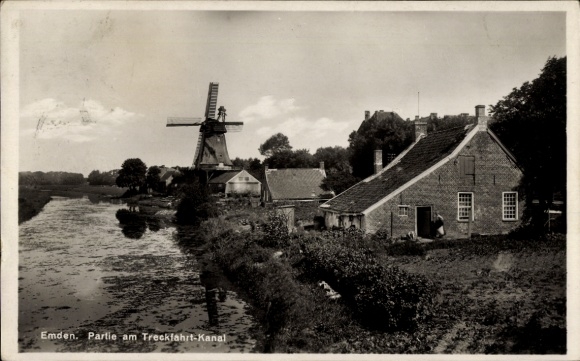 Ak Emden in Ostfriesland, am Treckfahrt-Kanal, Windmühle