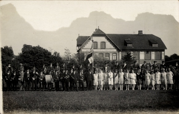 Foto Ak Einfeld Neumünster in Holstein, Ringreiten, NMS