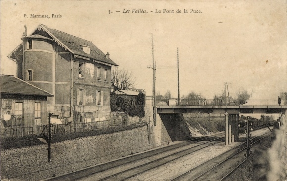 Ak Les Vallées Hauts de Seine, Bahngleise, Brücke, Gebäude, P. Marmuse, Paris