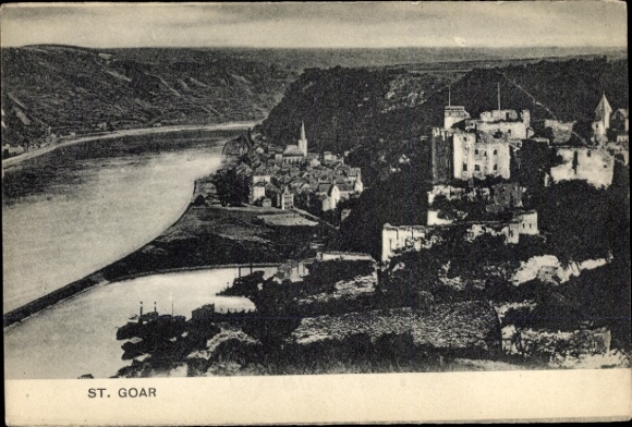 KP St. Goar am Rhein, czarno-białe zdjęcie miasta, widok na Ren, ruiny zamku, krajobraz rzeczny