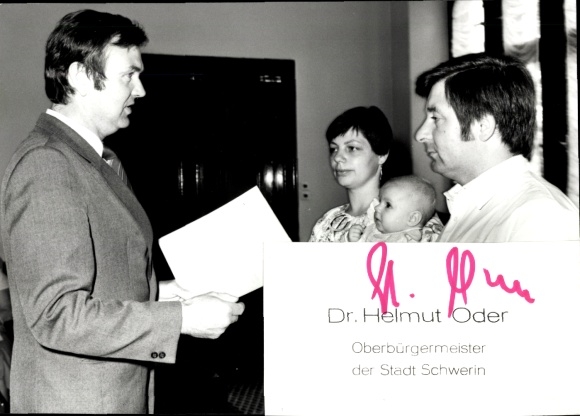 Photo Dr. Helmut Oder, Mayor of Schwerin, GDR, autograph