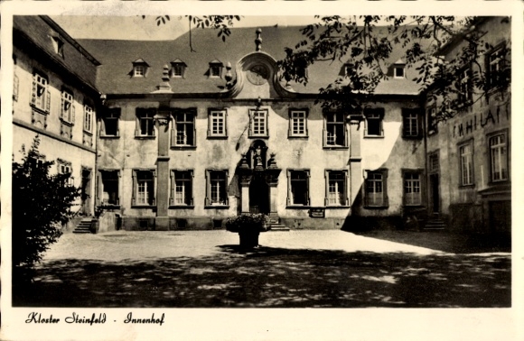 Postcard Steinfeld Kall in the Eifel, Steinfeld Monastery, inner courtyard