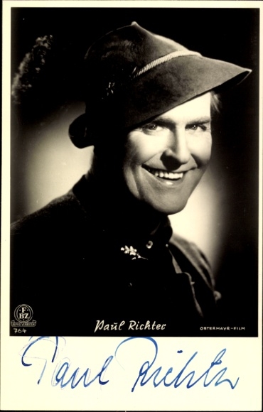 Postcard actor Paul Richter, portrait, film Schloss Hubertus, hat, autograph