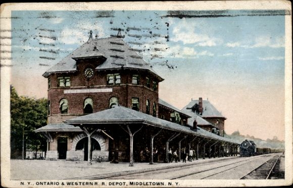 Postcard Middletown New York USA, view of the train station