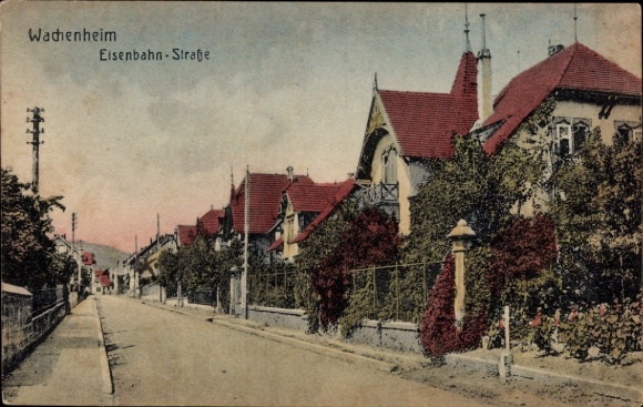 Postcard Wachenheim an der Weinstraße Pfalz, Eisenbahnstraße, houses with red roofs,