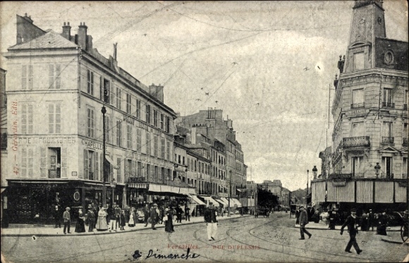 Postcard Versailles Yvelines, street with people, shops, houses, Sunday, black and white photo