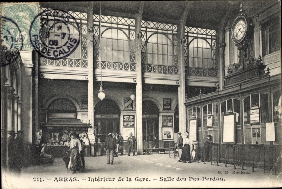 Postcard Arras Pas de Calais, Inside the Station, Salle des Pas Perdus, Bahnhofshalle, Innenansicht