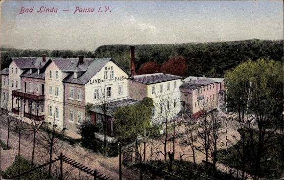 Ak Bad Linda Pausa im Vogtland, Farbige Ansicht von Bad Linda, Gebäude und Umgebung, ruhige Lands
