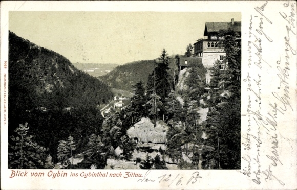 Ak Oybin in der Oberlausitz, Aussicht vom  Oybinthal, Hügel, Wald, Gebäude