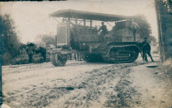 Foto Revillon, Amerikanischer Stellungsschlepper, Kettenfahrzeug, Armee-Traktor